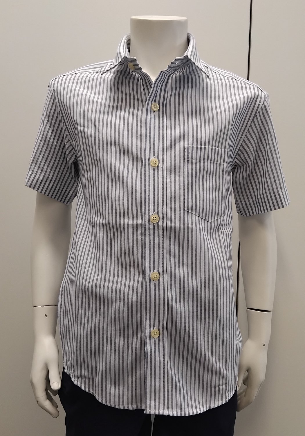 Sint-Ludgardis schooluniform - Hemd unisex korte mouw - maat 4 jaar