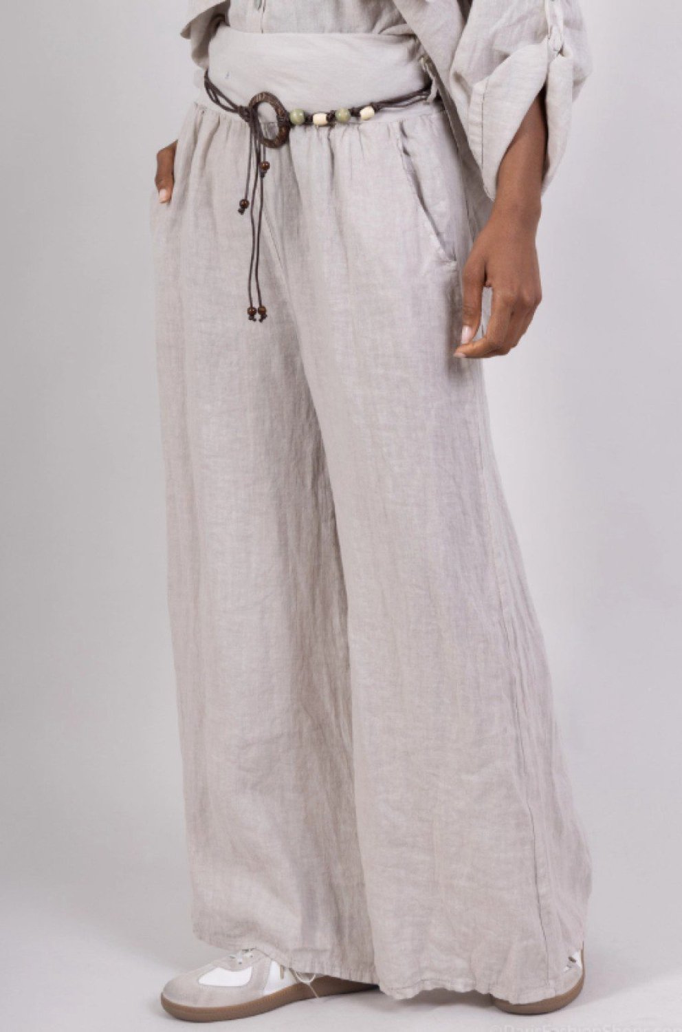 Linnen lange broek - Beige kleur met zijzakken en ceintuur Maat M/L