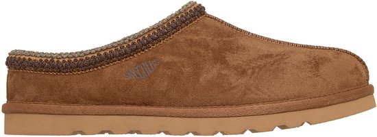 Bruine Skechers pantoffel van suède met een geweven rand en een bruine zool, zijaanzicht.