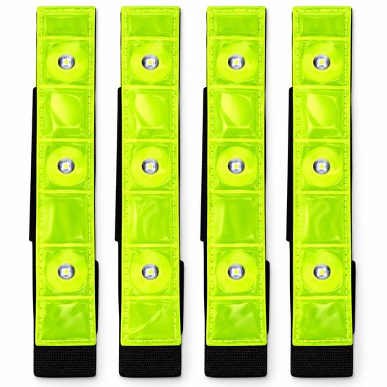 Vier identieke neongele reflecterende Valero armbanden met ingebouwde witte LED-lampjes op een witte achtergrond.