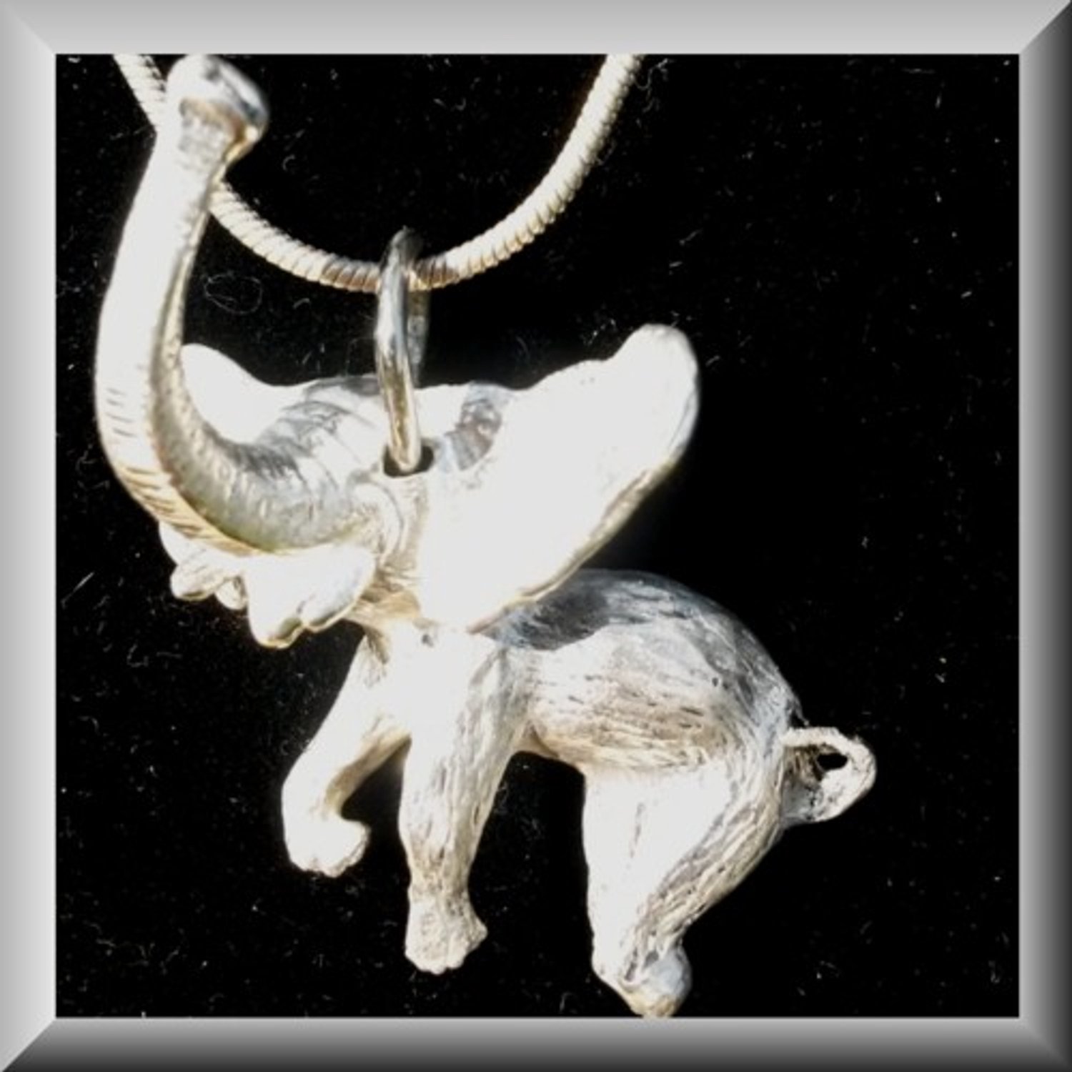 Hetty'S - Grote echt zilveren - Hanger - Van een olifant - Maat 38 X 40 mm, gewicht 9 gram