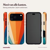 Verschillende aanzichten van het retro hoesje, tonend een stevige buitenkant en zachte zwarte binnenkant.