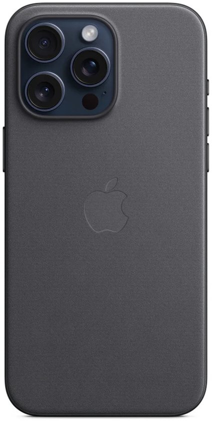 Zwarte iPhone 15 Pro Max hoes van FineWoven met MagSafe, met Apple logo en cameralensuitsparing.