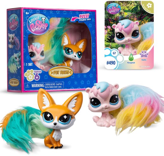 Ensemble Littlest Pet Shop Pet Pairs avec renard orange et ourson rose, tous deux dotés de queues arc-en-ciel duveteuses.