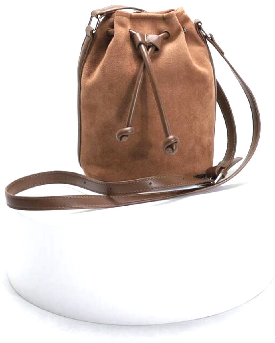 Pouch tas - pouch bag - mini tas - Schoudertas - bruine schoudertas - suede-look bruine schoudertas - schoudertas met franjes - bag - sholder bag - bucketbag - bug - tas - vanity tas - buideltas - statement tas - shoulderbag - hobo tas - shopper