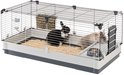 Krolik Extra Large kooi met twee konijnen, voerbak, waterfles en hooiruif.