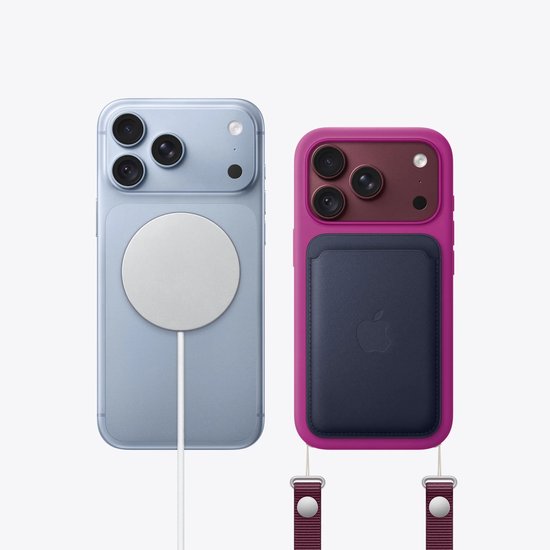 Lichtblauwe iPhone met MagSafe-oplader naast een roze iPhone met donkerblauwe kaarthouder en polsbandje.