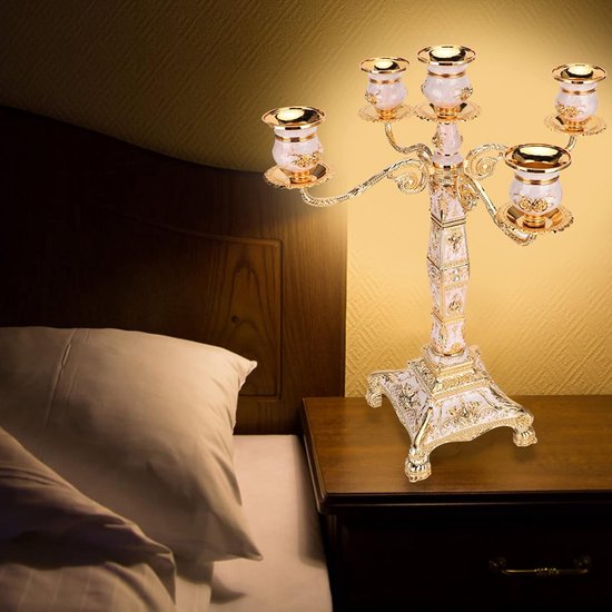 Vintage Luxe Kaarshouder met Reliëf voor Woondecoratie, Bruiloftsornamenten, Stevig Legeringsmateriaal — afbeelding 4