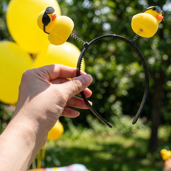 6 Stuks Delige Gele Eenden Haarbanden met Cartoon Design Waterbestendig Soepel Afgewerkt Passend voor Vrouwen Meisjes voor Zomerse Zwembadfeestjes Make-up Gebruik — afbeelding 3