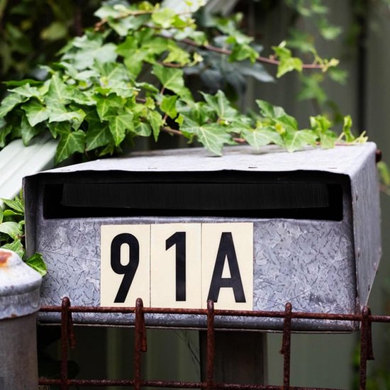 2 Stuks Brievenbus Afdichtingsborstel Strips van Duurzaam Nylon Tochtwerend voor Brievenbusopening Eenvoudig Te Installeren Geschikt Afsluiten van Mailboxes — afbeelding 2