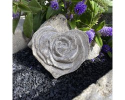 Gedenksteen Hart voor Graf Buiten met Roos van Beton