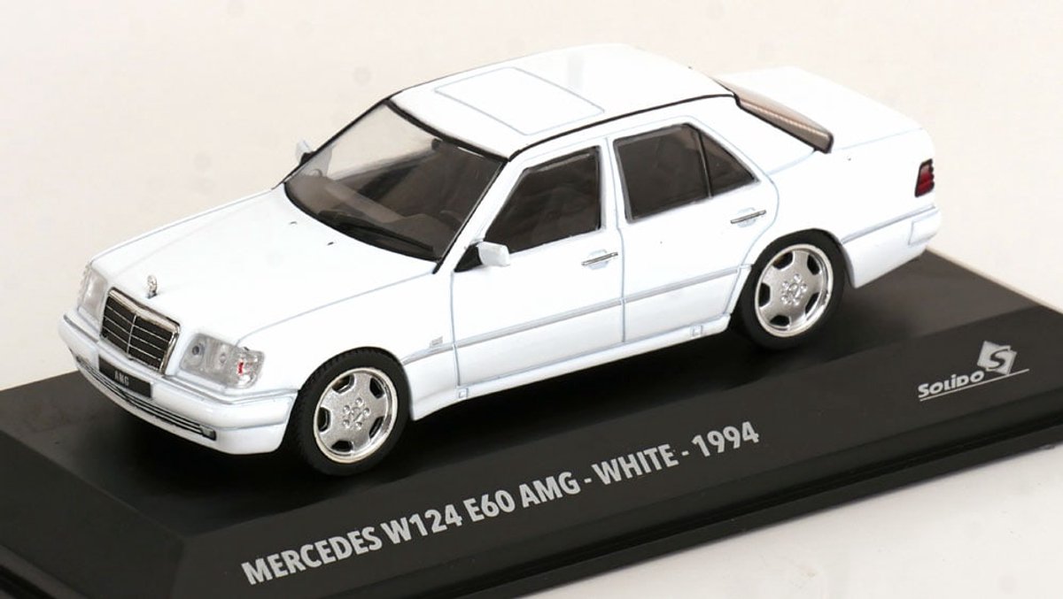 Mercedes Benz (W124) E60 AMG 1994 Wit Modelauto 1/43 Solido