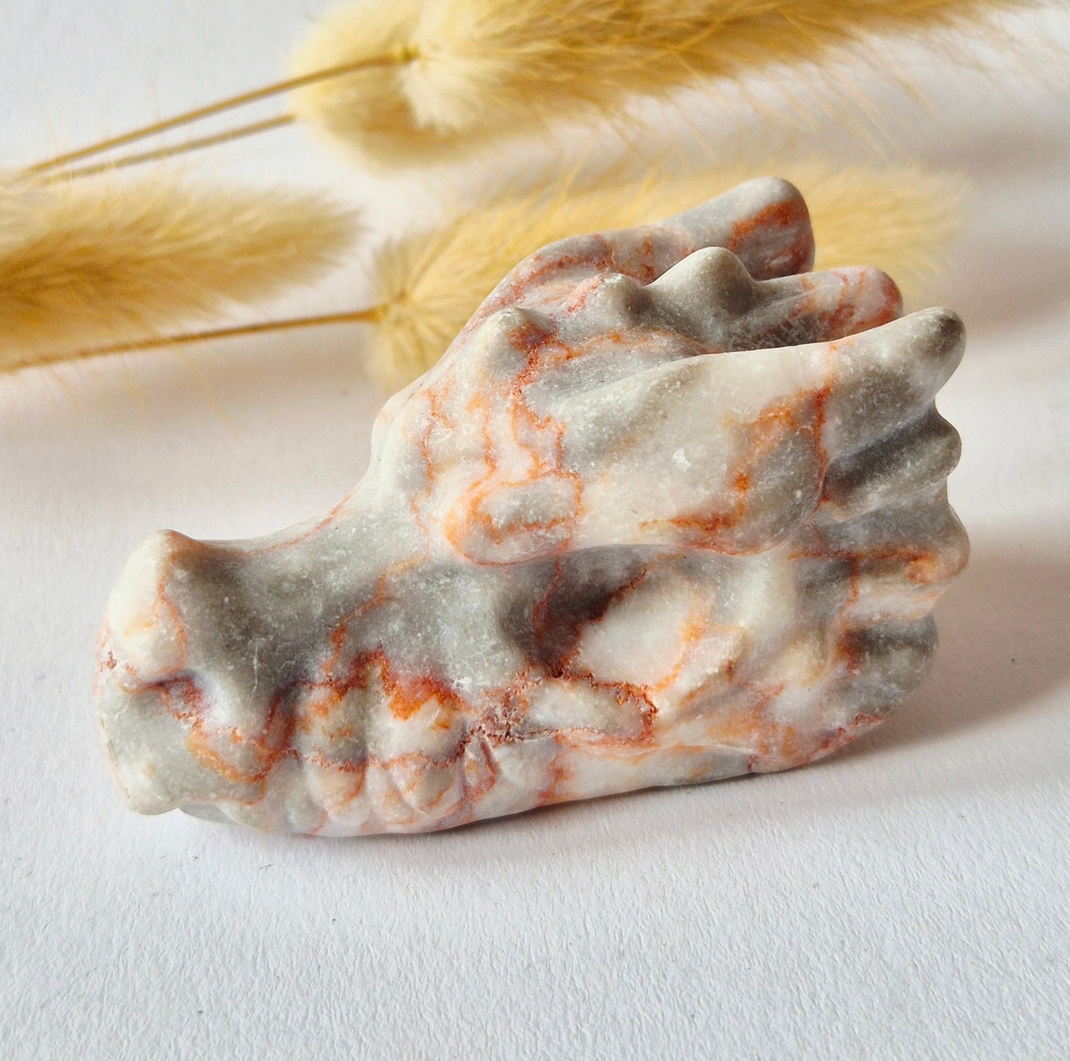 Moonlight Gemstones Red Net Stone Dragon Skull – 6 cm (Halloween collectie) Meerkleurig