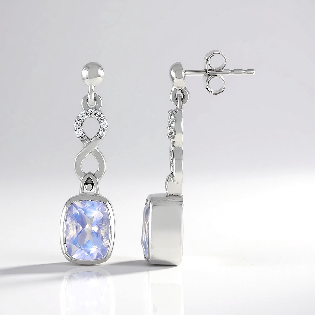 Cavill - Zilveren Oorbellen - 925 Sterling Zilver Gerhodineerd - Maanblauwe Kwarts 2,27 ct & Zirconia Pavé 0,151 ct - Elegante Dames 28 mm