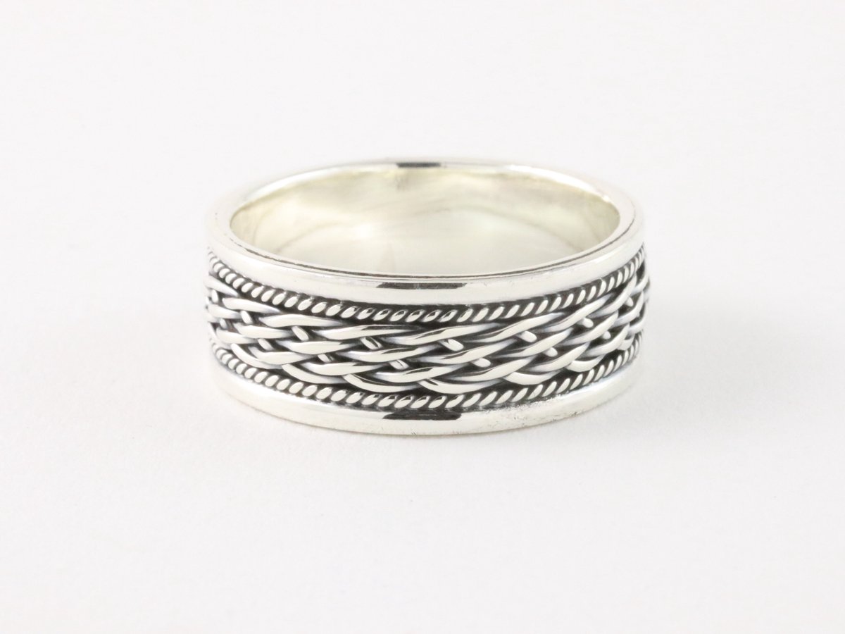 Zilveren ring met kabelpatronen - maat 18