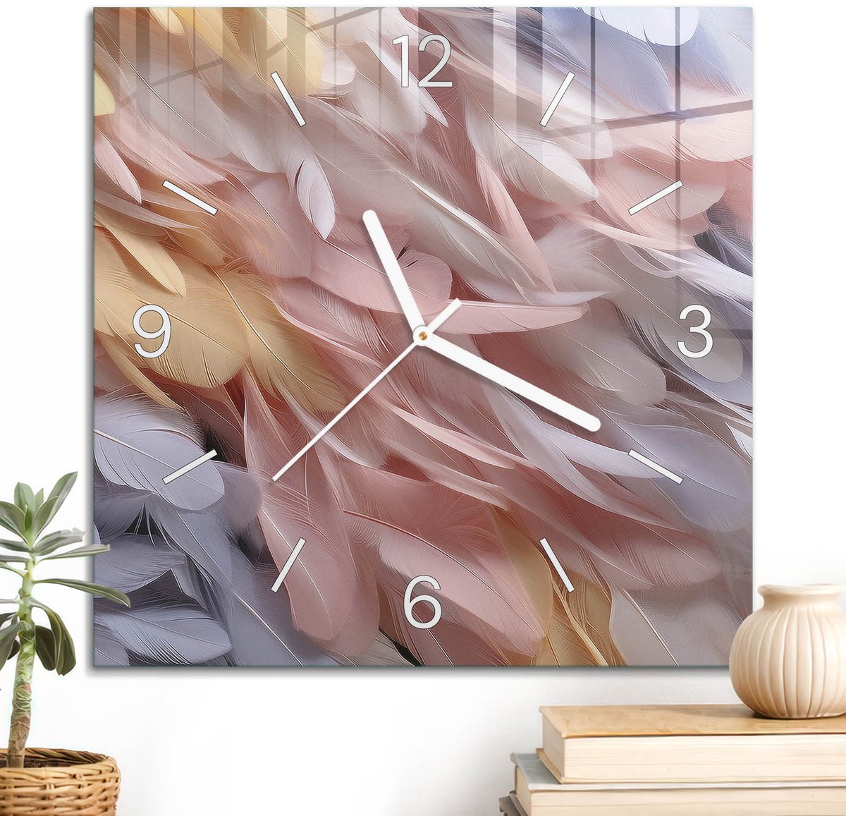 ArtPrintCave Roze Glazen Klok - 30x30 cm - Wandklok Vierkant - Pastelkleurige Veren Wandklok Keuken - Achtergronden En Patronen Unieke Klok - Witte Klokwijzers