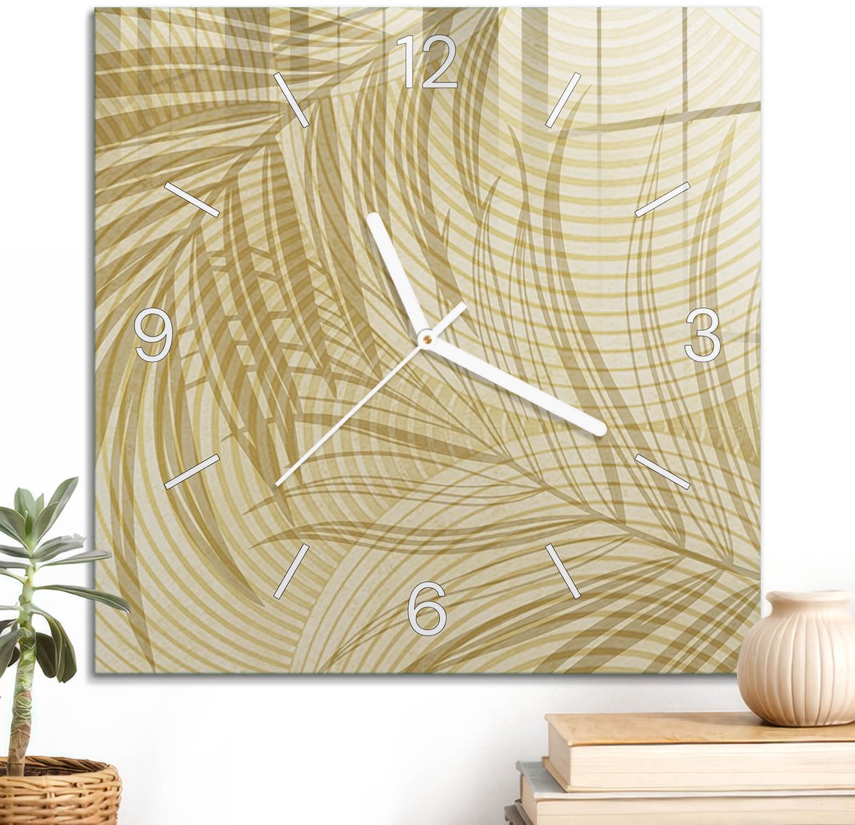 ArtPrintCave Beige Glazen Klok - 30x30 cm - Wandklok Vierkant - Beige Bladeren Unieke Klok - Achtergronden En Patronen Stille Wandklok - Witte Klokwijzers
