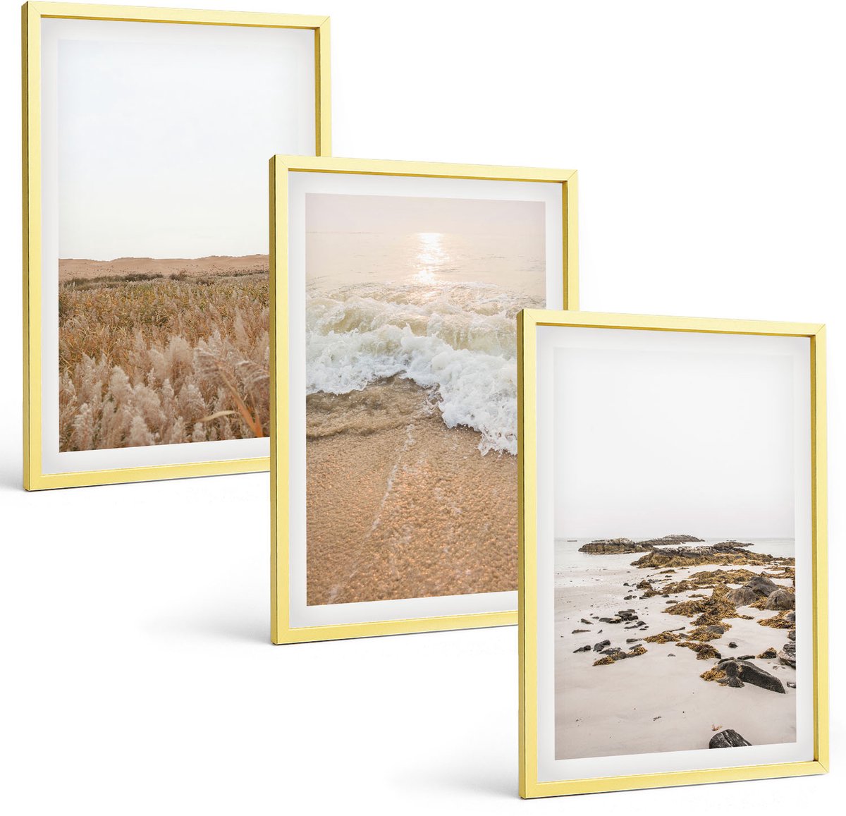 Coloray 3-Delige Schilderij Set - Strand Met Golven En Zeestenen In De Zomer - 40 x 40 cm En 40 x 60 cm - Wanddecoratie - Muurdecoratie - Moderne Interieurdecoratie - Stijlvolle Muurdecoratie