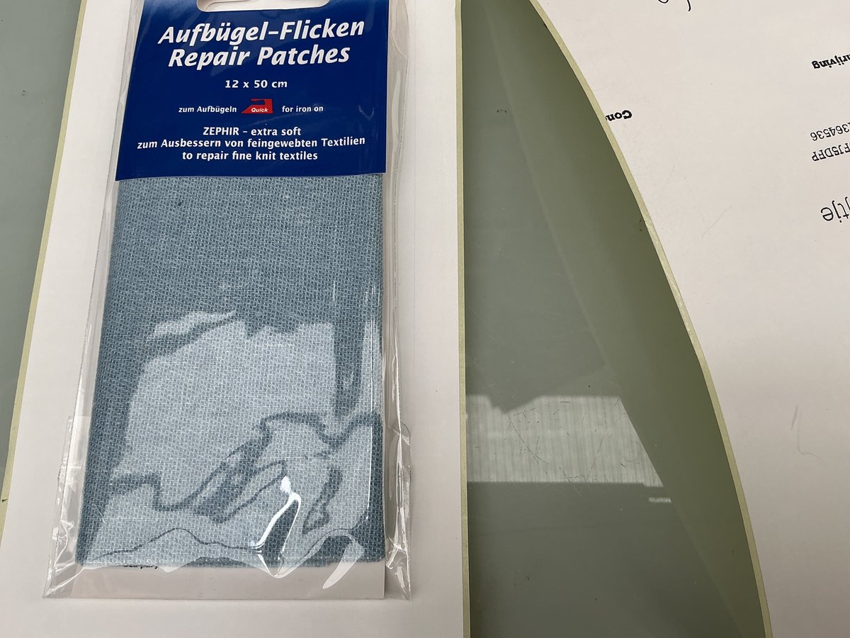 Opstrijkbaar reparatiedoek.Jeans-Lichtblauw. 12cm x 50cm groot. Blueline. Pronty.