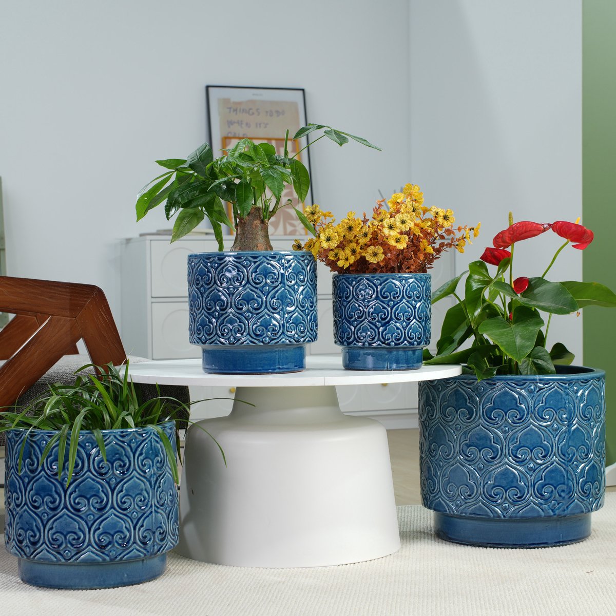 REDOM - Keramische bloempot - Glanzende glazuur - Hartvormig bloemenreliëf - Afwateringsgat - Vorstbestendig - Voor binnen en buiten - Blauw - Ø 31,5 x 28 cm