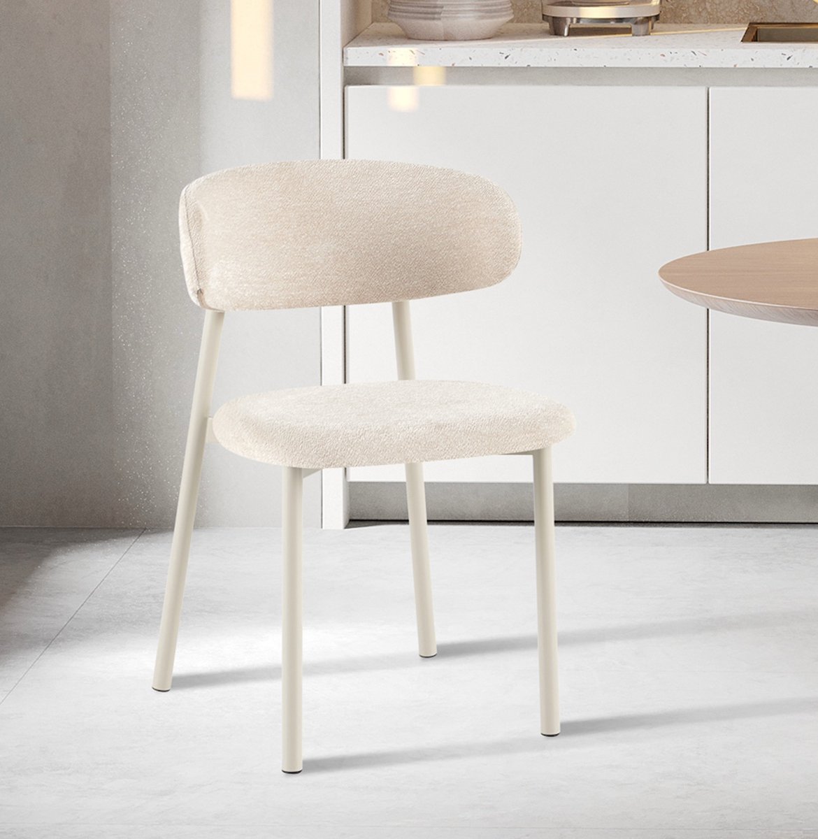 Eetkamerstoel Coco Beige – Toon-op-Toon – Beige Metalen Onderstel – Per Stuk