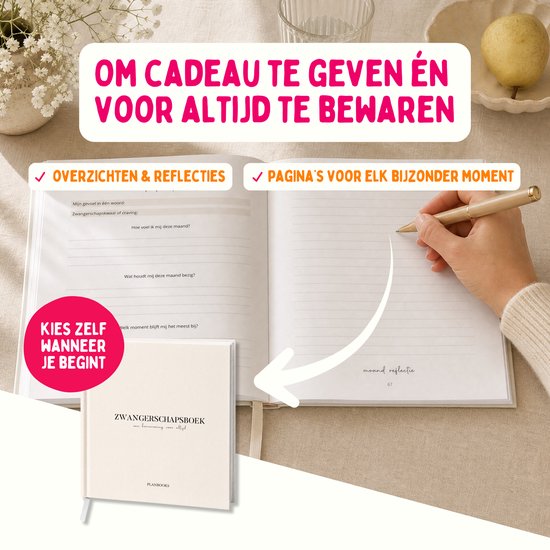 Open zwangerschapsboek met lijntjes, hand schrijft met gouden pen. Tekst: Om cadeau te geven en voor altijd te bewaren.