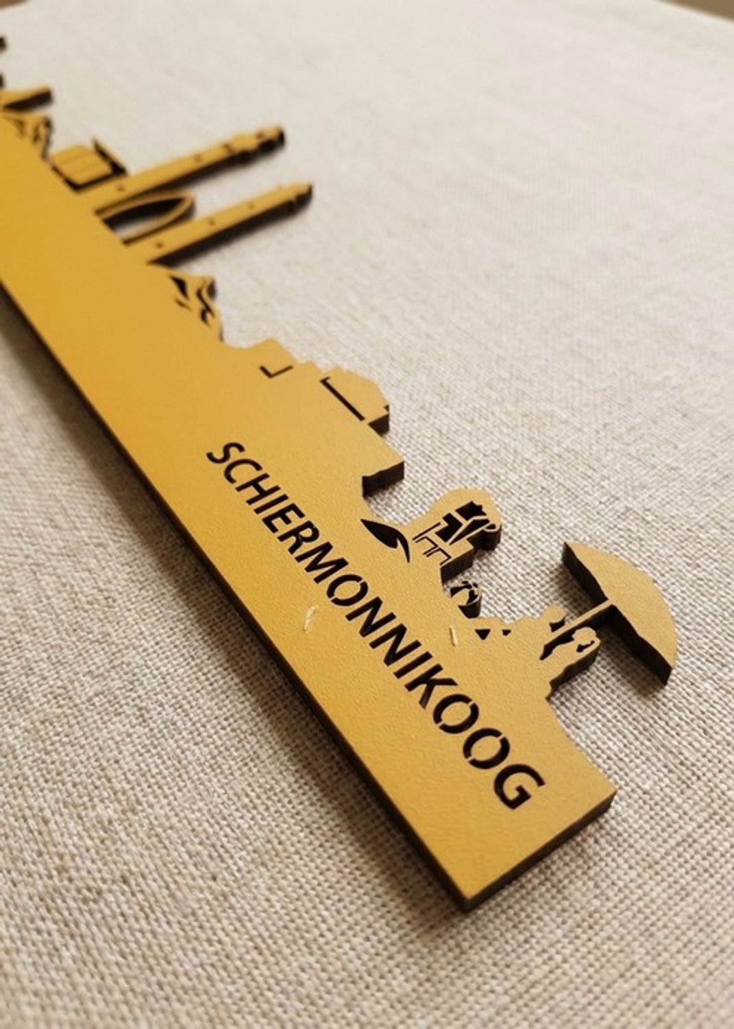 Houten Skyline Schiermonnikoog | Wanddecoratie voor aan de muur | Geel MDF | 100 x 20 cm