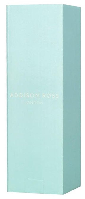 Lichtblauwe geschenkverpakking met Addison Ross London logo in witte letters.