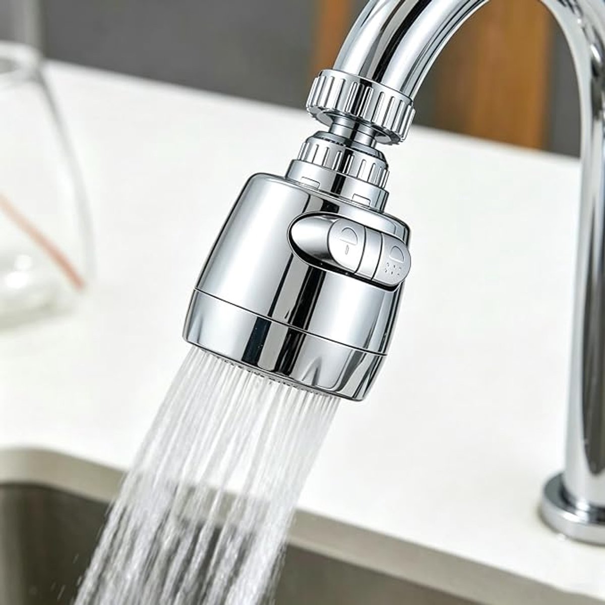 Anti-spat perlator Geschikt voor de kraan, 360 graden draaibaar, waterbesparend mondstuk.
