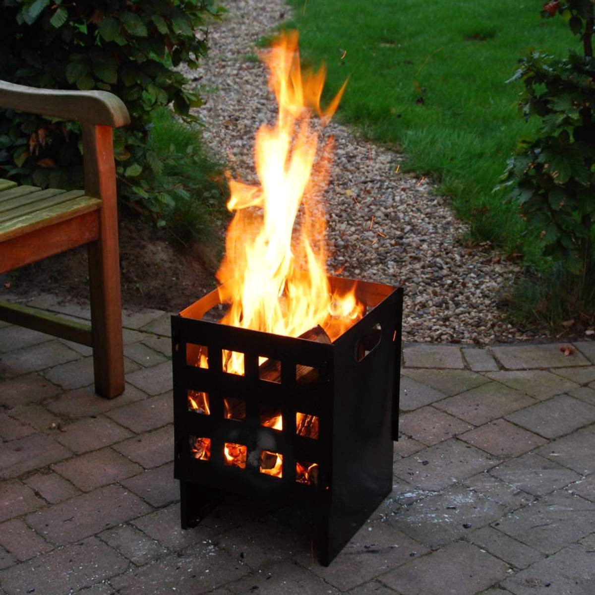 Esschert Design Fire Basket - 30 x 30 x 40 cm - Black