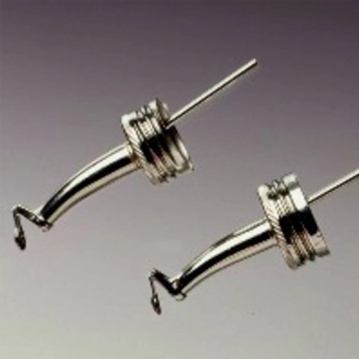 Metalen Flessenschenker, Draadgroottes: 31.5 mm