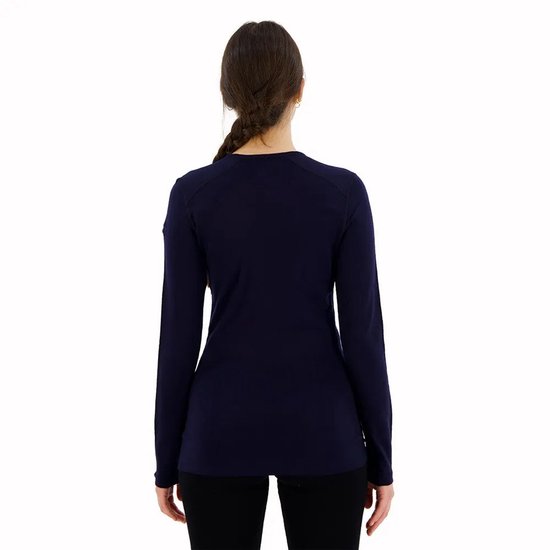 Achterkant van donkerblauwe longsleeve top met ronde hals.
