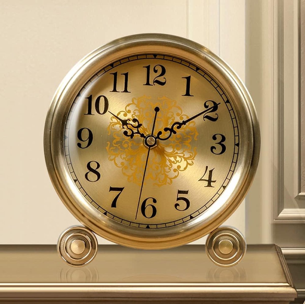 Bureauframe klok, high-definition glazen spiegel, batterij-aangedreven, retro klok, metalen Europese retro stille bureauwekker niet-tikkend kwartsuurwerk, gemakkelijk te lezen