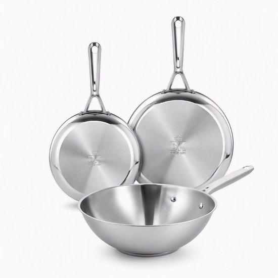 BK Sparkling Uncoated Pannenset 3-delig - Koekenpannen 24 cm + 28 cm + Wokpan 28 cm/4,2L - Zonder antikleeflaag - Pannenset inductie - RVS pan - Ovenbestendig tot 230°C - RVS handgrepen - Zilver