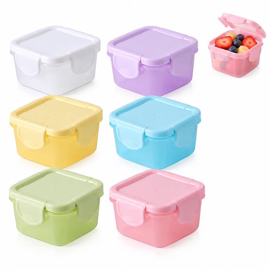 Set van zes vierkante bewaarbakjes in diverse pastelkleuren, inclusief een bakje met vers fruit.