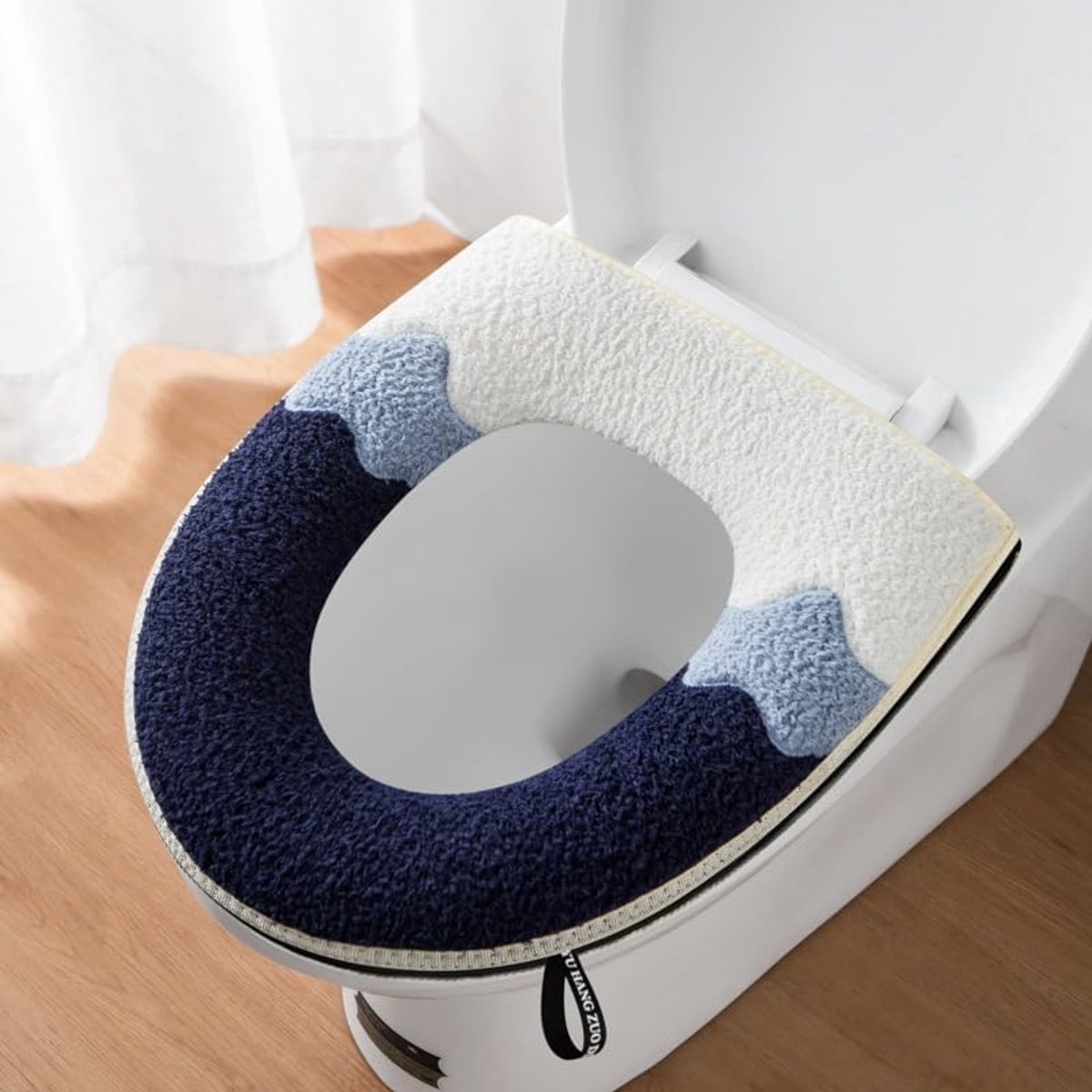 "Twee stuks: dikkere badkamer zachte toiletstoel met handvat mat, toiletdeksel mat, zachte dikke wasbaar, geschikt voor alle ovale toiletstoel, grijs. "
