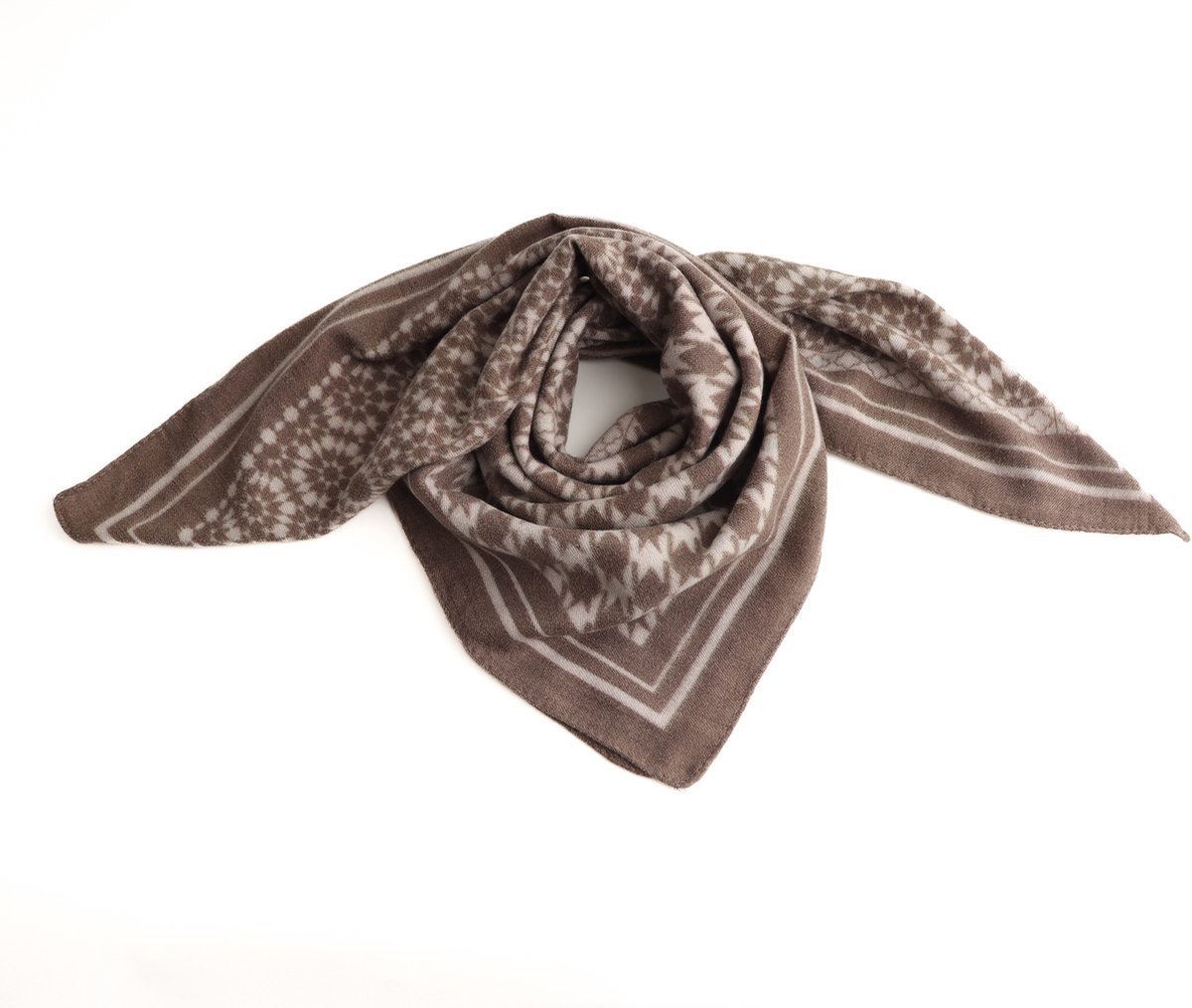 June Bandana Dames – 4 Gemixte Prints – Bruin Ecru – Zacht Als Cashmere – 70x70 cm