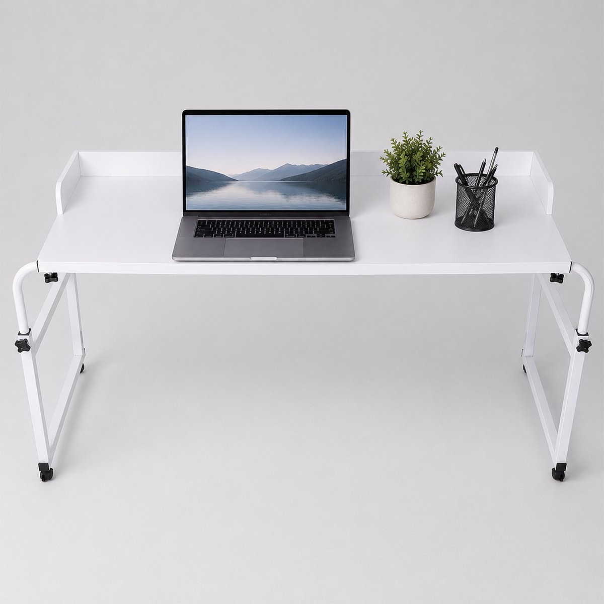 Verstelbare Bedtafel op Wielen - Laptoptafel voor Bed, Overbedtafel met Rand, Hoogte Verstelbaar 65-95 cm, 140x50 cm, Voor Bedden tot 220 cm - IJs Wit