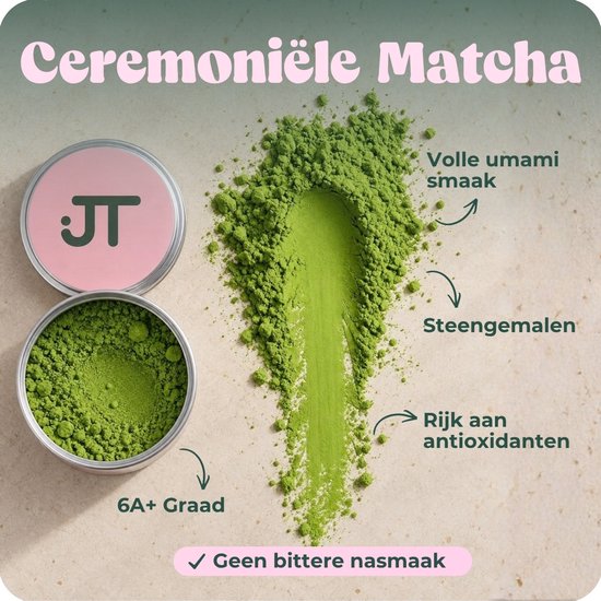 Ceremoniële matcha poeder met labels voor umami smaak, steengemalen, rijk aan antioxidanten en 6A+ graad.