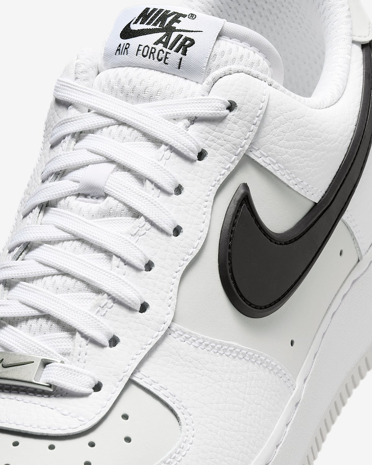 Nike Air Force 1 ’07 LV8 Sneakers – -Photon Dust Air Force 1 Lifestyle Heren Sneakers voor Mannen Wit