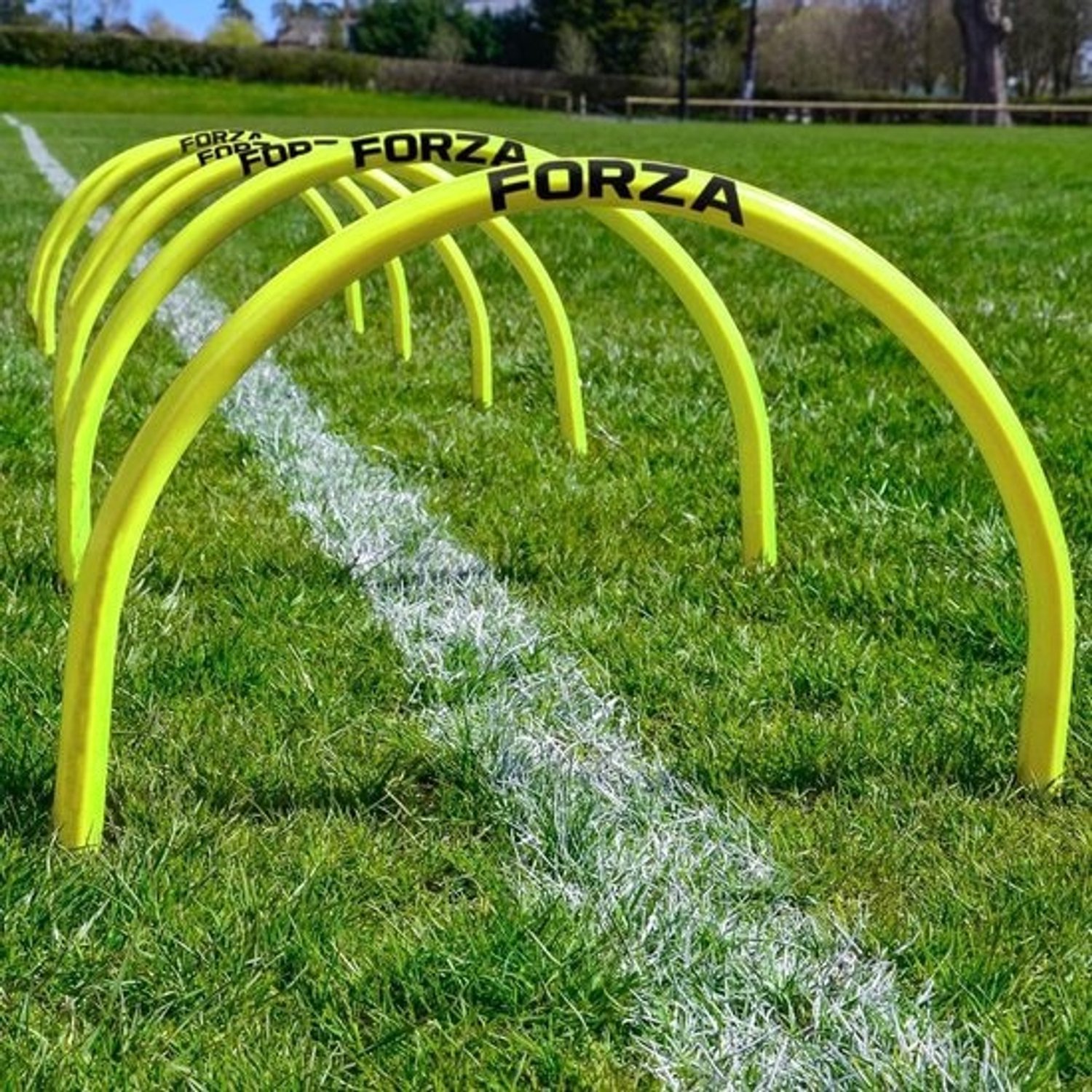 Voetbaltrainingsbogen - Passoefeningen - Balvaardigheid verbeteren - Stevige grondpennen - 5 stuks - Oranje