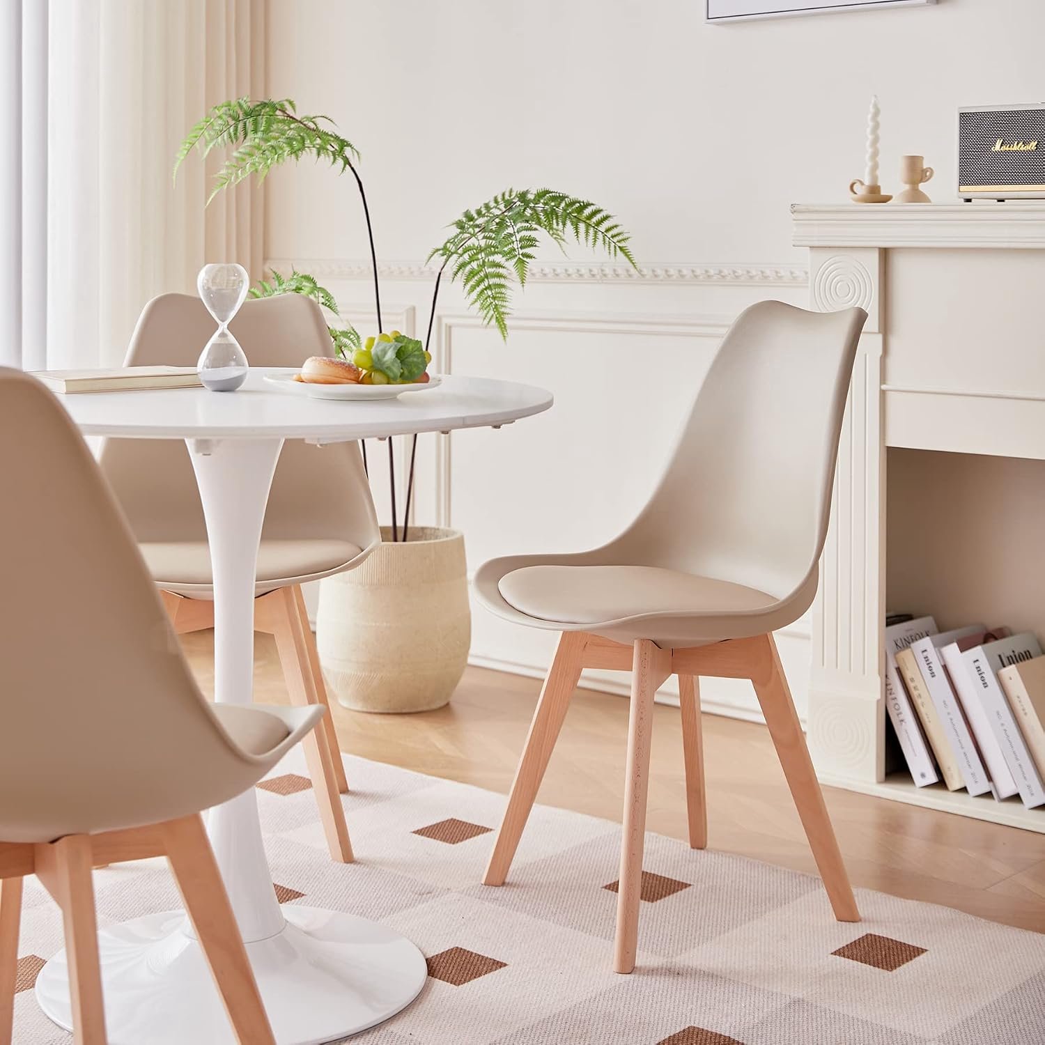 Set van 6 Eetkamerstoelen Bruin met Gewatteerde Zitting, Ergonomische Rugleuning en Massief Beukenhouten Poten – Moderne Comfortabele Keukenstoelen met PU-Lederen Bekleding voor Eetkamer, Woonkamer en Keuken