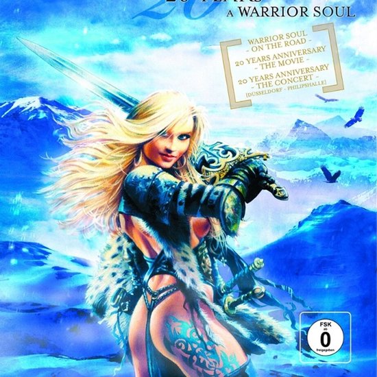 Blondharige vrouwelijke krijger met zwaard in een besneeuwd landschap, tekst 20 Years A Warrior Soul en FSK 0 logo.