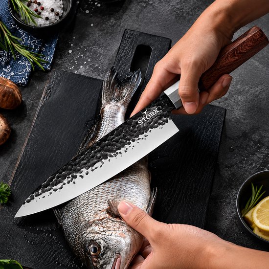 STORX Japans Koksmes – Professioneel Chefmes – 35 cm – Gehamerd RVS Lemmet – Houten Handvat – Inclusief Luxe Houten Beschermhoes – Cadeau voor Kookliefhebbers — cadeau in Kookcadeaus - foto 5