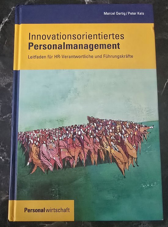 Boekomslag 'Innovationsorientiertes Personalmanagement' met een illustratie van een menigte op een groene achtergrond.