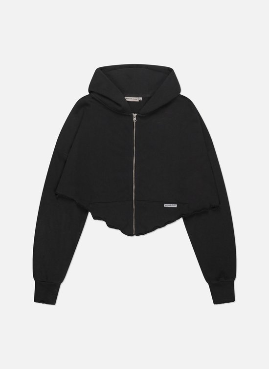 Zwarte, verkorte hoodie met rits, rafelige zoom en 'OFF THE PITCH' label.