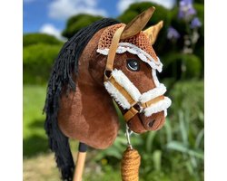 Hobby Horse Land Jump Star Bruin Paard - Maat A3 (L) - Met Gouden Halster, Hoofdstel en Rozet