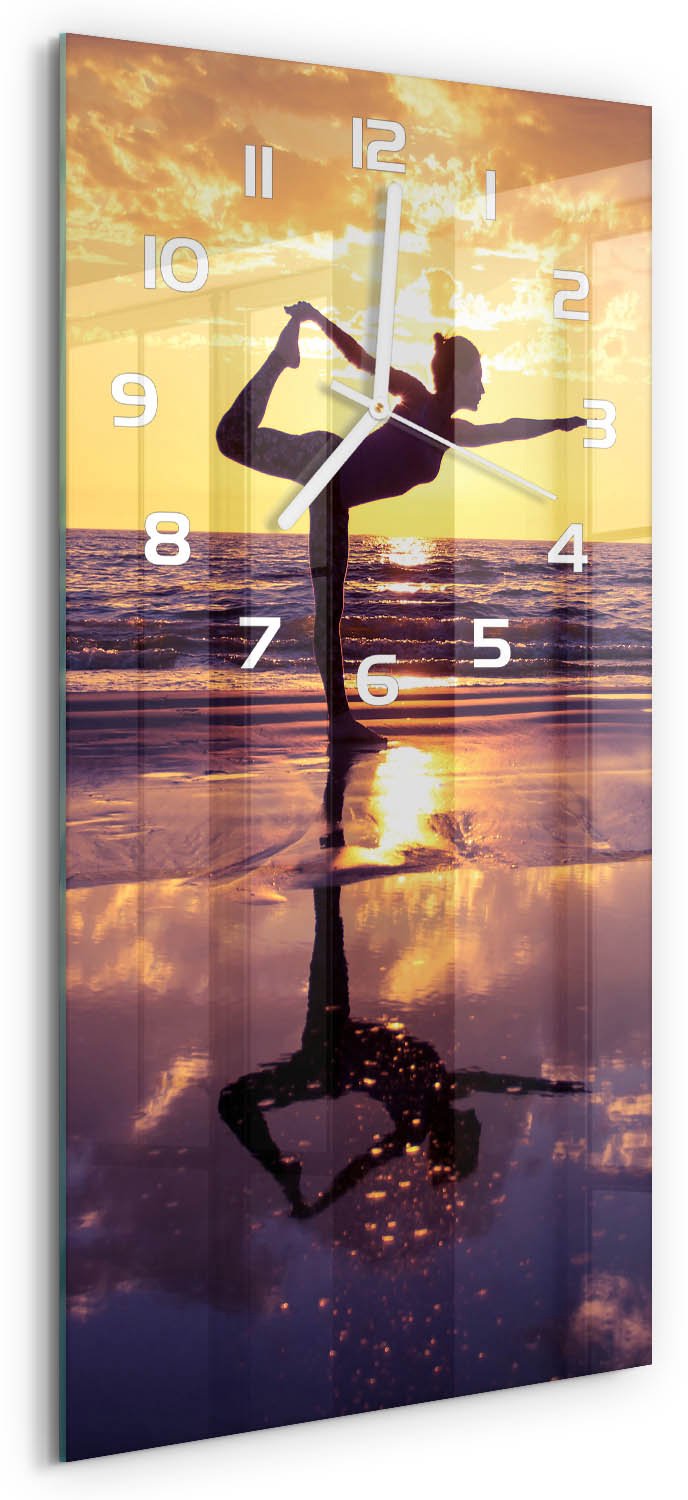 Tulup Wandklok - Yoga op het strand Wandklok Glas Met Motief - 30x60 cm - Geel Decoratieve Glazen Klok - Witte handen - Rechthoekige Klok - Gekleurde Glazen Klok - Glazen Klok Met Print