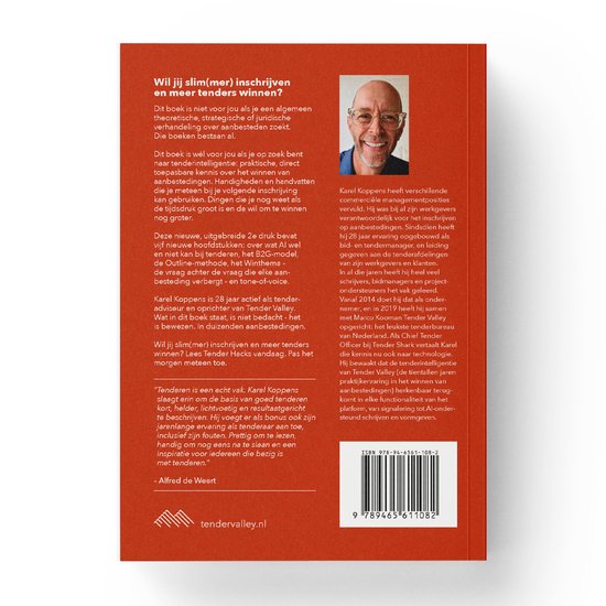 Achterkant oranje boek met tekst en foto van Karel Koppens. ISBN 9789465611082.