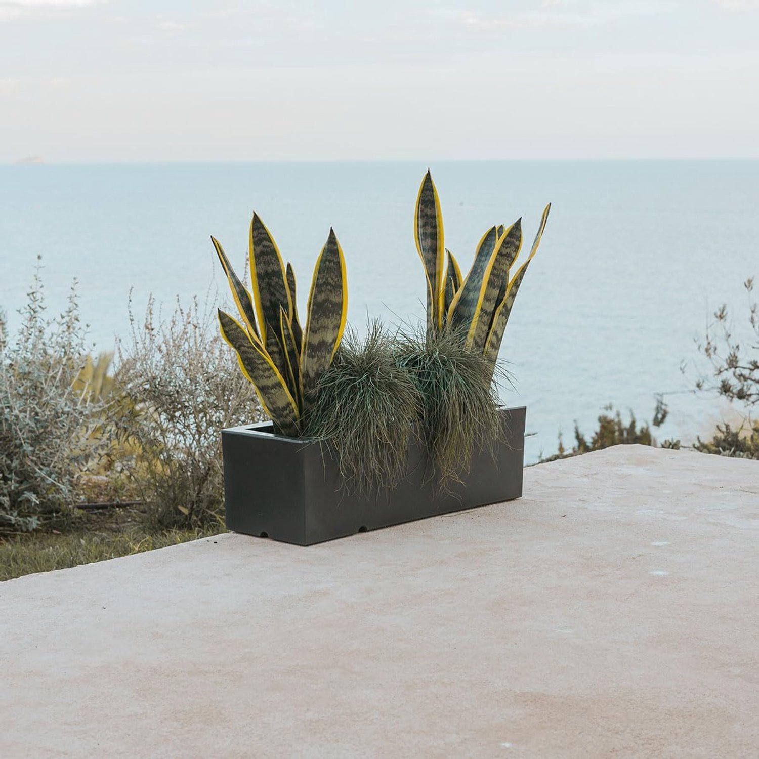 Luxe Grote Rechthoekige Polyethyleen Plantenbak voor Buiten en Binnen - Weerbestendige & UV-bestendige Kunststof Bloembak voor Tuin, Terras, Balkon en Horeca (100 cm Lengte x 40 cm Breedte x 36 cm Hoogte, 115 Liter Inhoud)